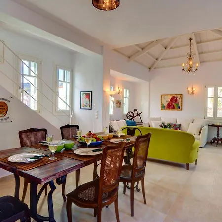 Planitas Villa