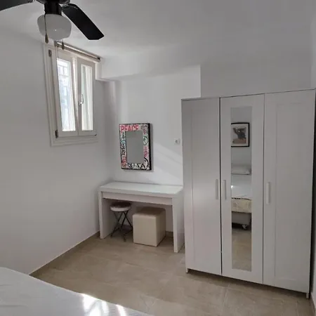 Planitas Skopelos Town