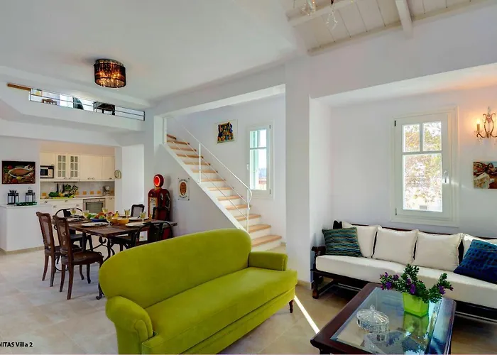 Planitas Skopelos Town